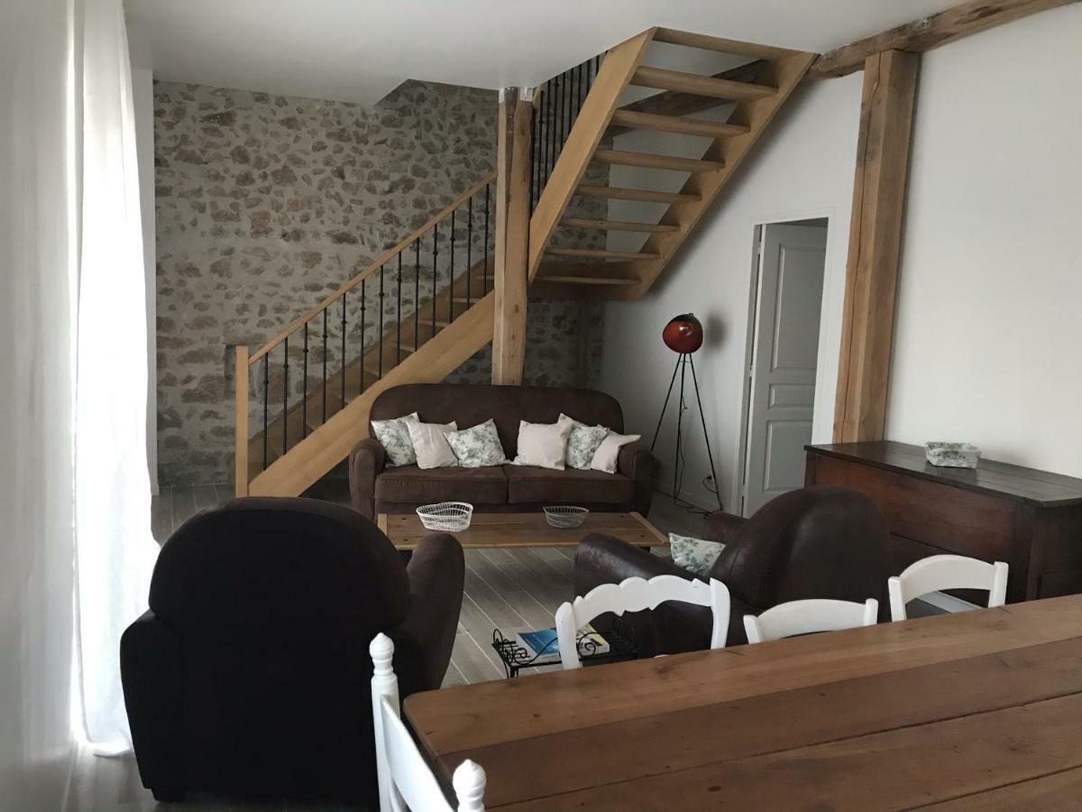 Gite De Charme Les Trois Chenes Augeres Exterior foto